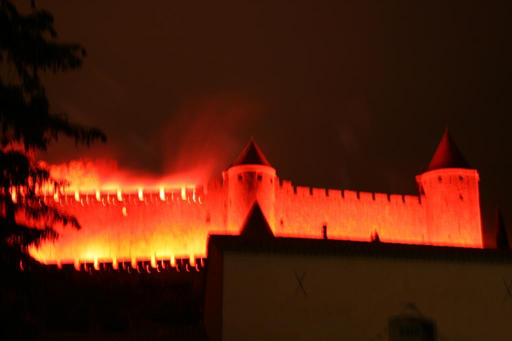 24 Rue De La Gaffe Villa Carcassonne Bagian luar foto