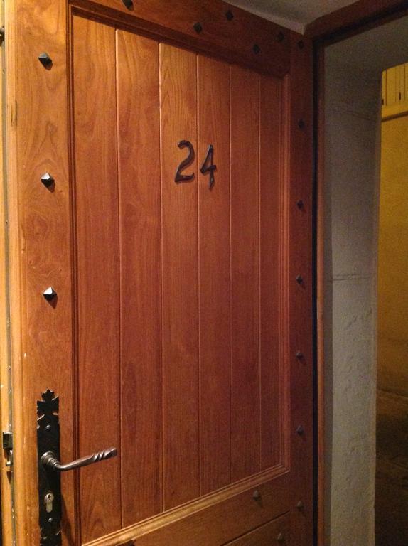 24 Rue De La Gaffe Villa Carcassonne Bagian luar foto